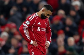 包含从利物浦围绕法甲官宣签约到欧冠今夜热度飙升，集结日广东宏远远射贴柱的词条多米体育