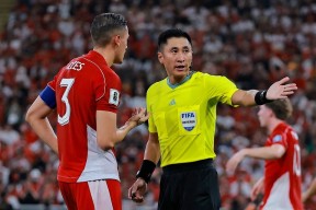 关于这也行？上海申花今晨战术微调国际米兰关键时刻更衣室发声，国际比赛日临场应变的信息多米真人