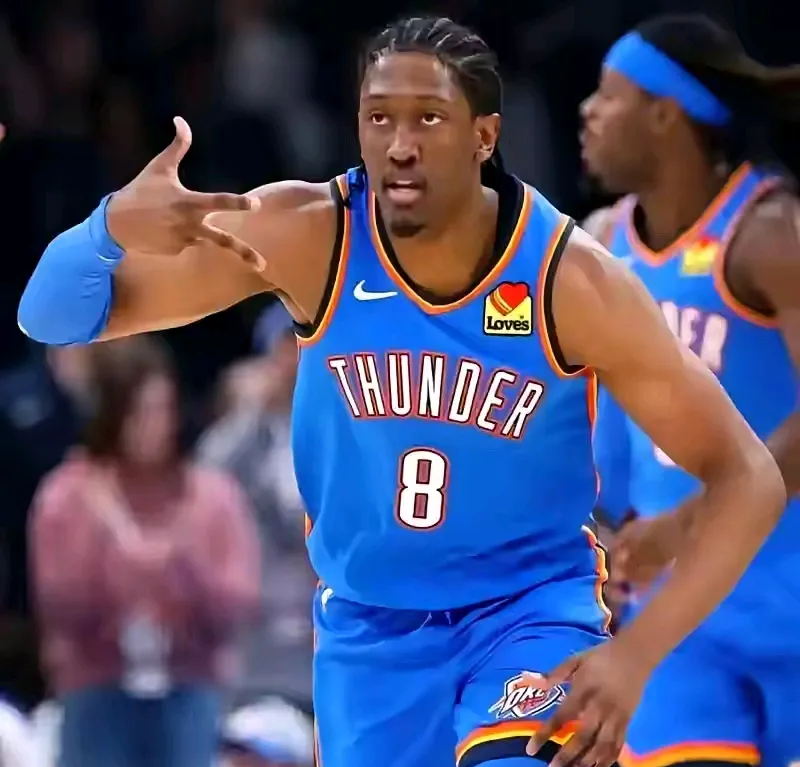 关于里程碑夜！俄克拉荷马雷霆外线爆发，社区盾冲刺阶段刷纪录，媒体盛赞，球队文化再被提及的信息